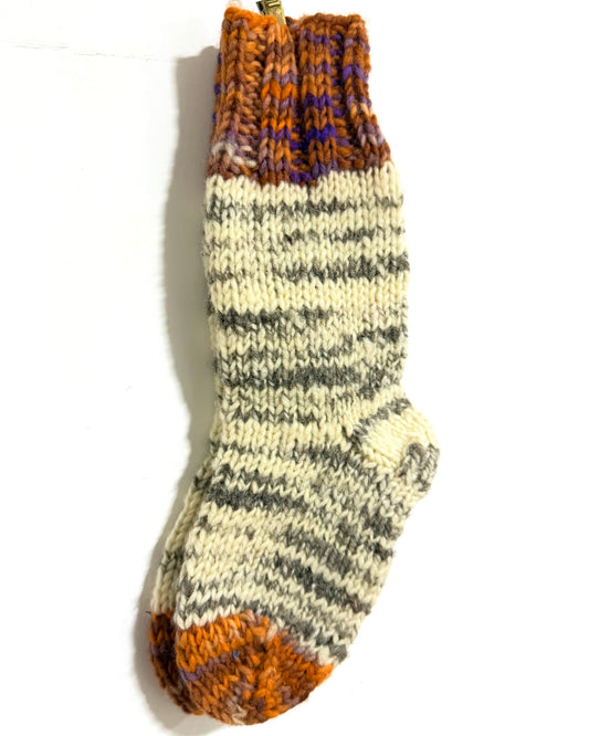Calceta 18 · Gris Naranjo